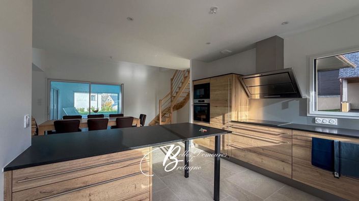 Image No.7-4 Bed House for sale