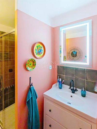 Image No.16-9 Bed House for sale