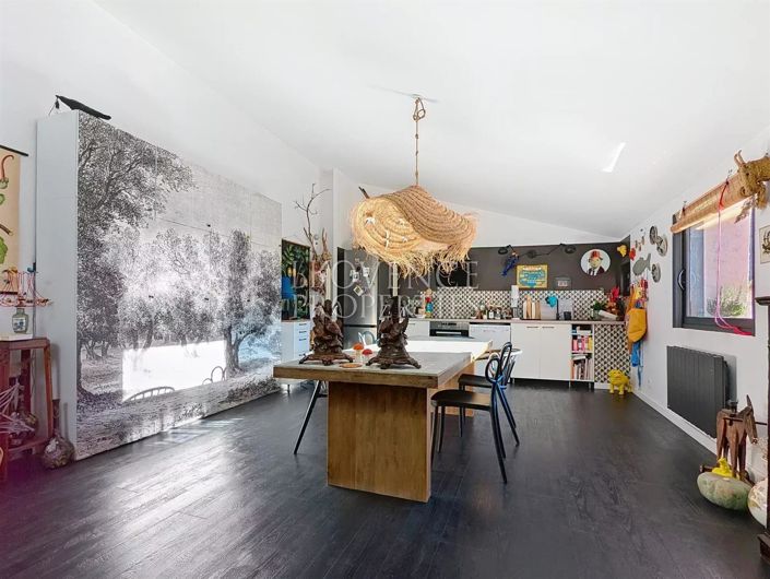 Image No.6-9 Bed House for sale