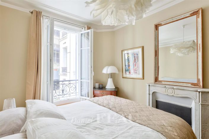 Image No.4-Appartement de 2 chambres à vendre à Paris