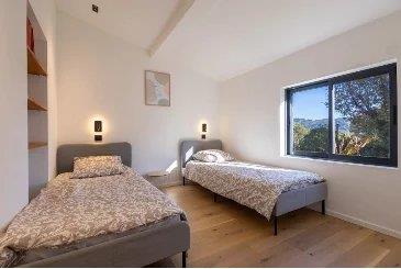 Image No.11-4 Bed House for sale