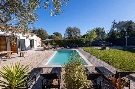 Image No.2-4 Bed House for sale