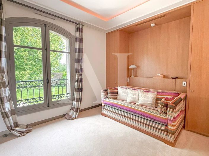 Image No.11-7 Bed House for sale