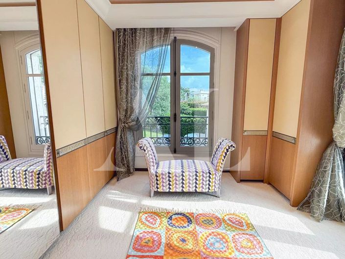 Image No.14-7 Bed House for sale