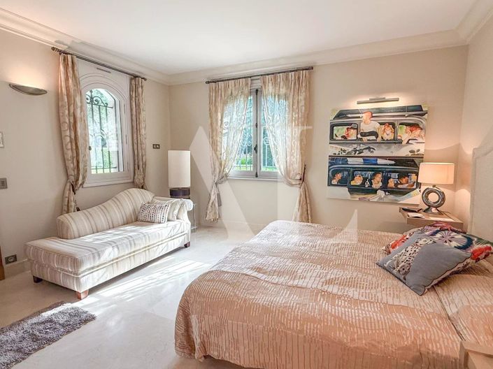 Image No.16-7 Bed House for sale