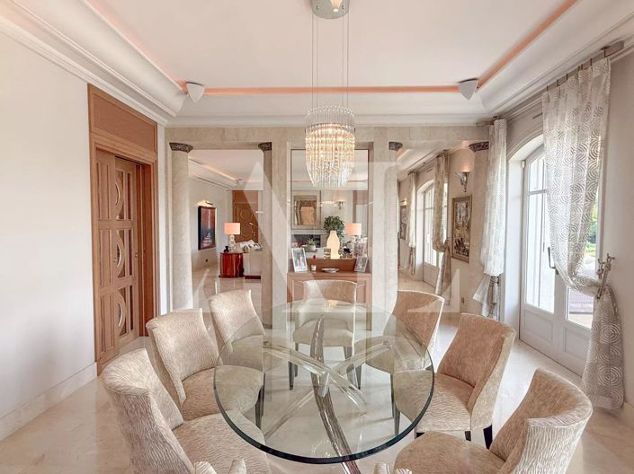 Image No.21-7 Bed House for sale