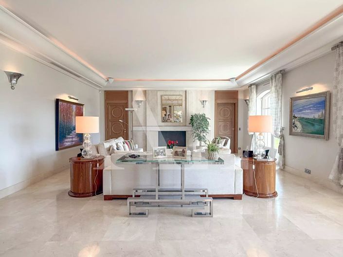 Image No.3-7 Bed House for sale