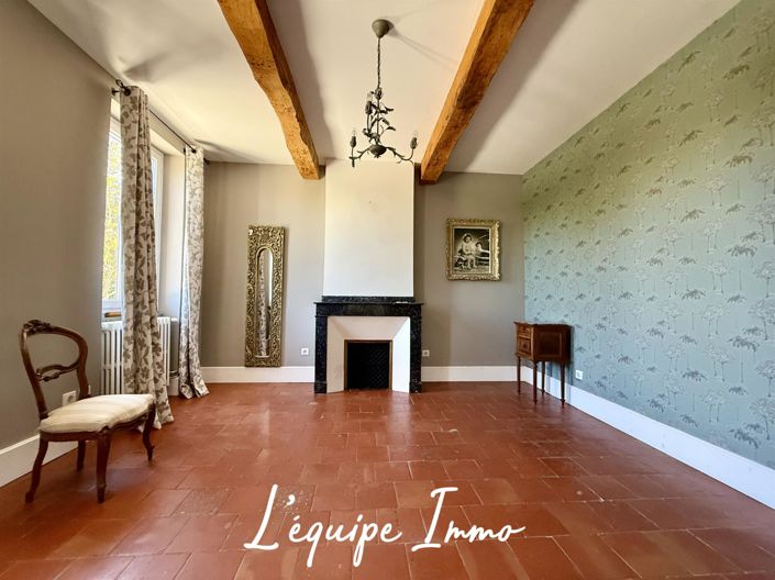 Image No.2-4 Bed House for sale