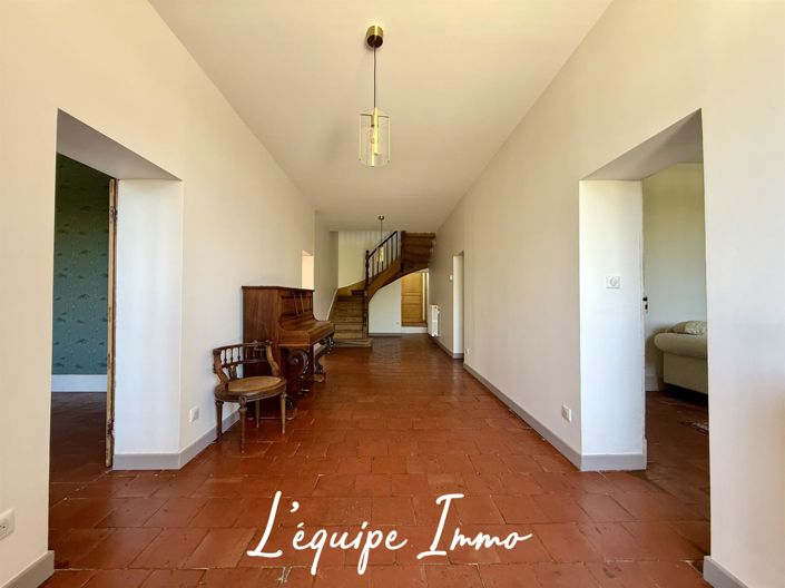 Image No.3-4 Bed House for sale