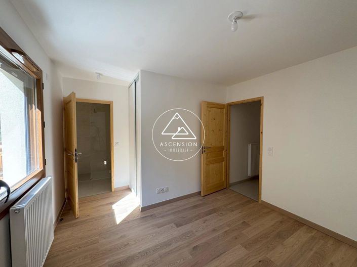 Image No.18-2 Bed Apartment for sale