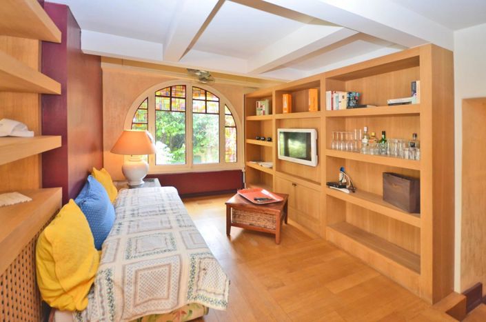 Image No.6-4 Bed House for sale