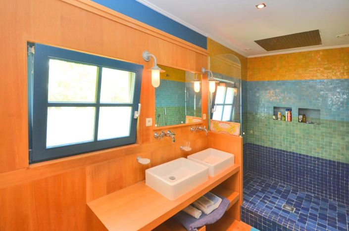 Image No.9-4 Bed House for sale