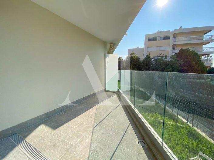 Image No.2-Appartement de 1 chambre à vendre à Golfe Juan