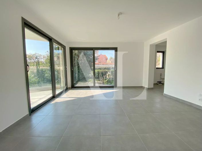 Image No.3-Appartement de 1 chambre à vendre à Golfe Juan