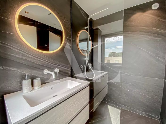 Image No.7-Apartment for sale