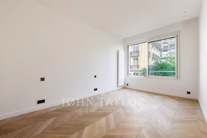 Image No.18-4 Bed Apartment for sale