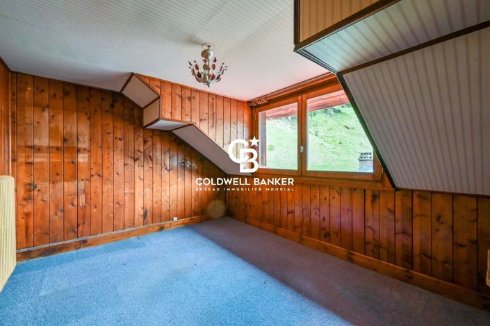 Image No.15-8 Bed House for sale