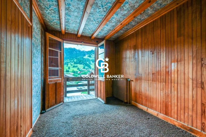 Image No.17-8 Bed House for sale