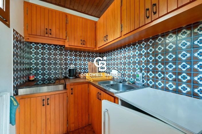 Image No.7-8 Bed House for sale