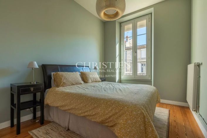 Image No.12-2 Bed Apartment for sale