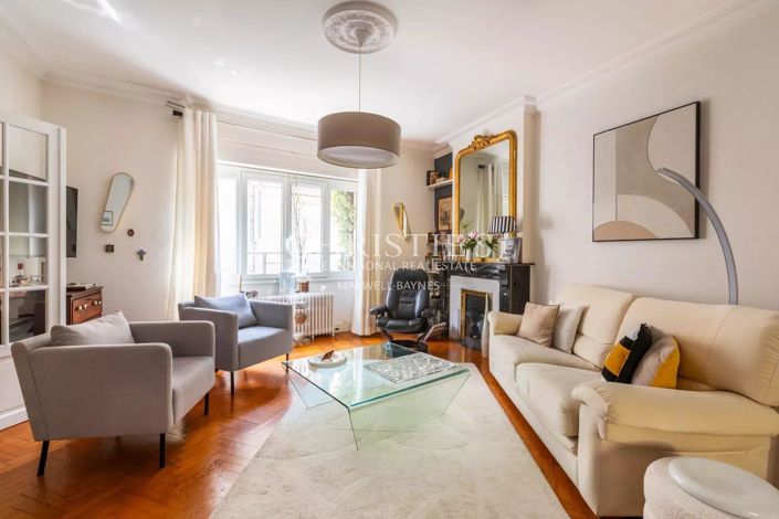 Image No.4-Maison de 4 chambres à vendre à Bordeaux