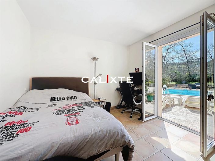 Image No.19-4 Bed House for sale