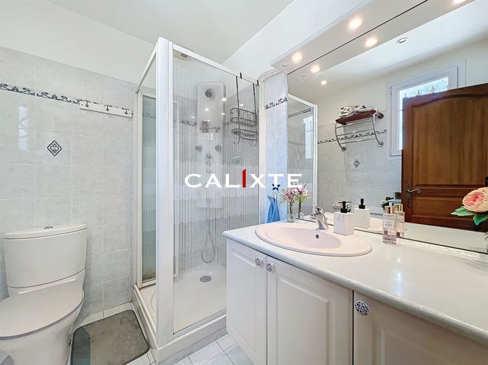 Image No.22-4 Bed House for sale