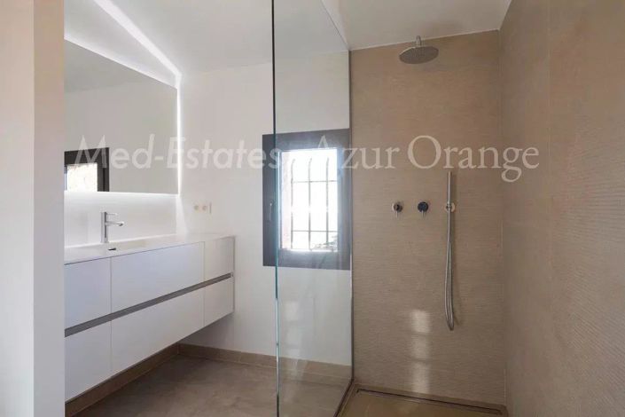 Image No.14-4 Bed House for sale