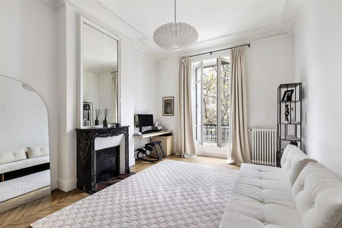 Image No.12-3 Bed Apartment for sale