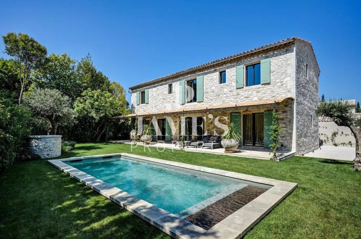 Image No.2-4 Bed House for sale