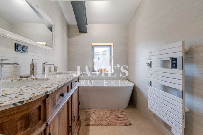 Image No.11-4 Bed House for sale