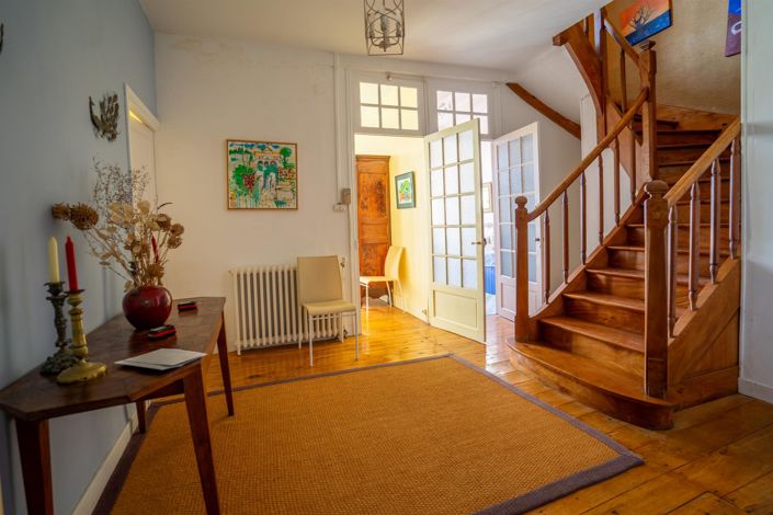 Image No.5-5 Bed House for sale