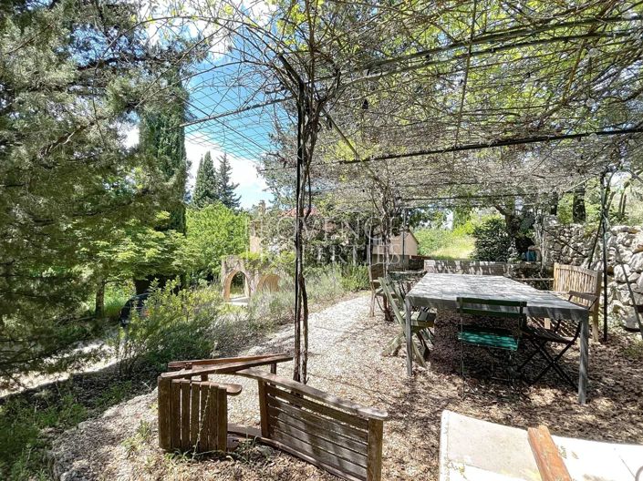 Image No.5-9 Bed House for sale