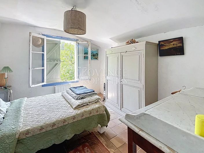 Image No.7-9 Bed House for sale