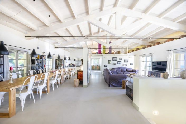 Image No.25-4 Bed House for sale