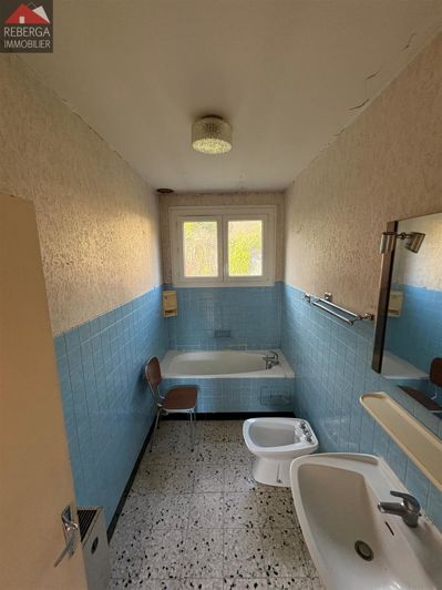 Image No.21-3 Bed House for sale