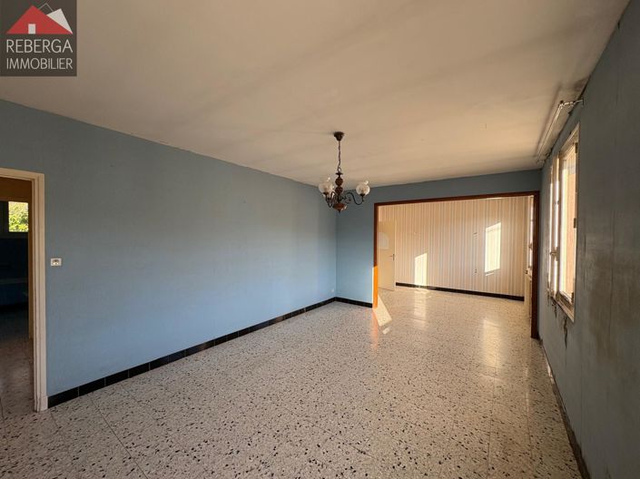 Image No.8-3 Bed House for sale