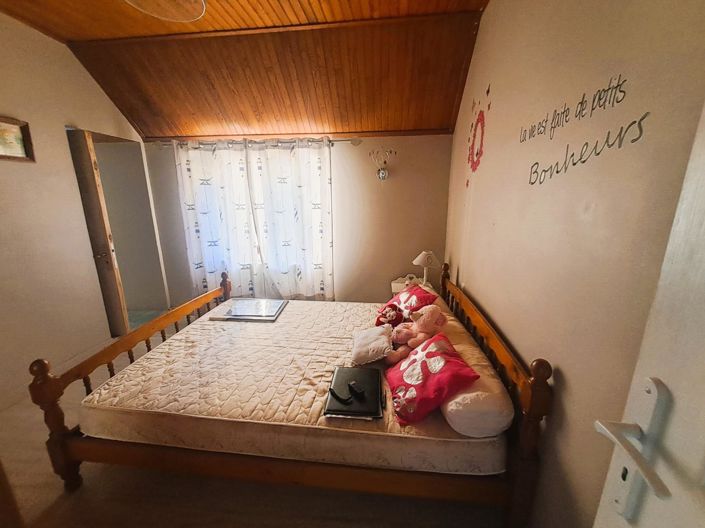 Image No.11-5 Bed House for sale