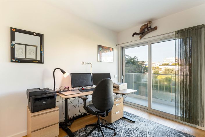 Image No.17-3 Bed Apartment for sale