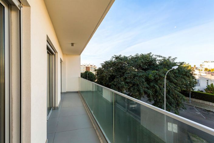 Image No.24-3 Bed Apartment for sale