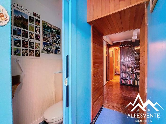 Image No.18-4 Bed House for sale