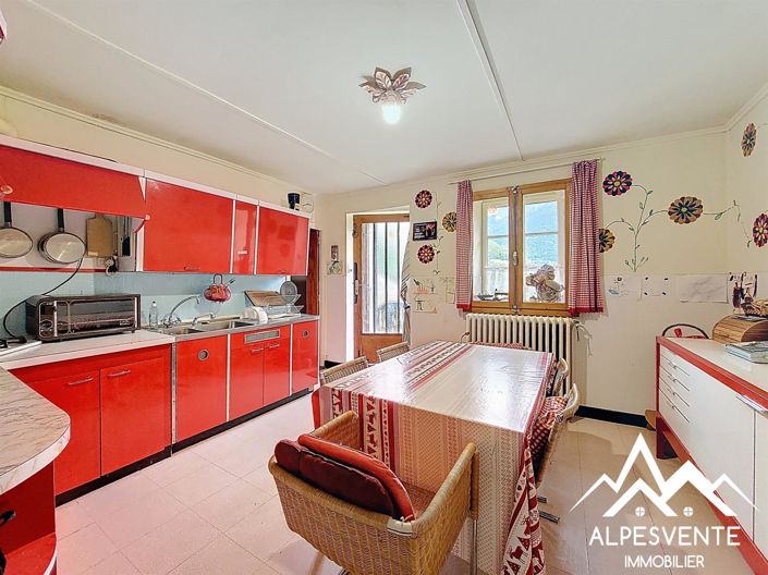 Image No.3-4 Bed House for sale