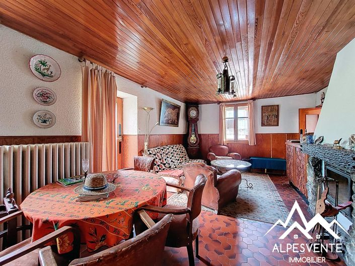 Image No.6-4 Bed House for sale