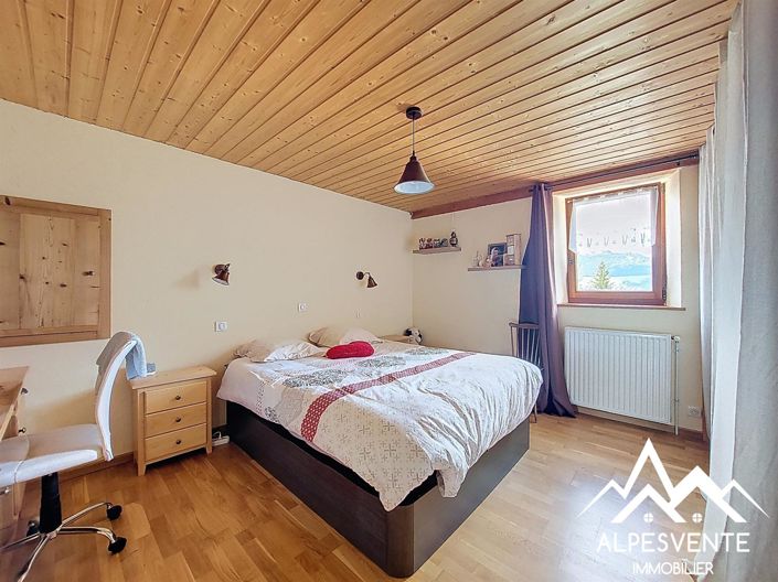 Image No.7-3 Bed House for sale