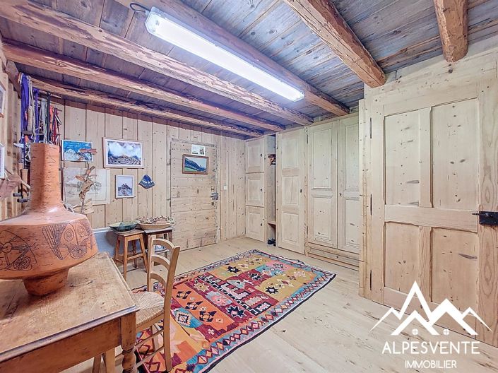 Image No.14-7 Bed House for sale