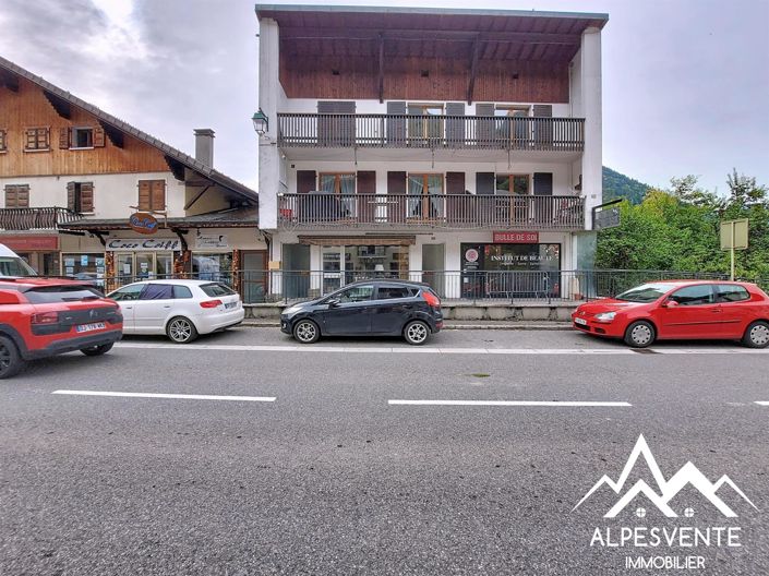 Image No.2-7 Bed House for sale