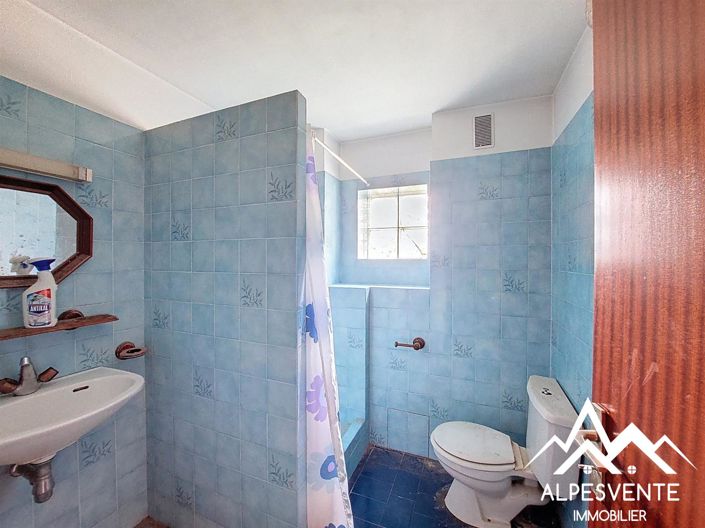 Image No.21-7 Bed House for sale