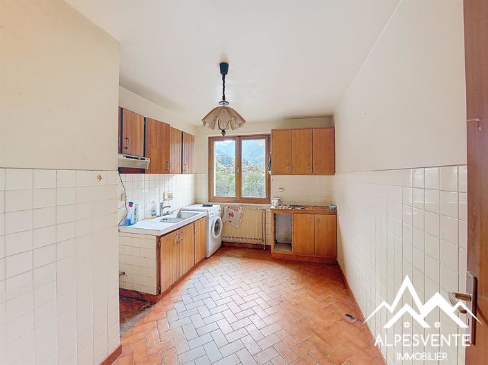 Image No.23-7 Bed House for sale