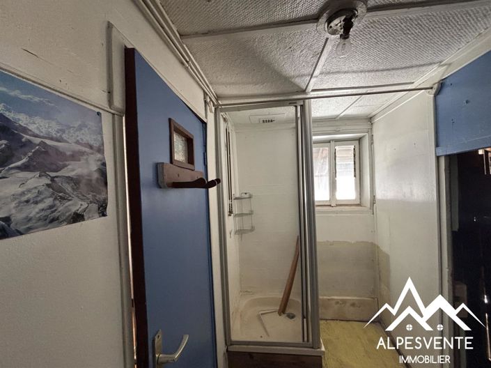 Image No.12-3 Bed House for sale