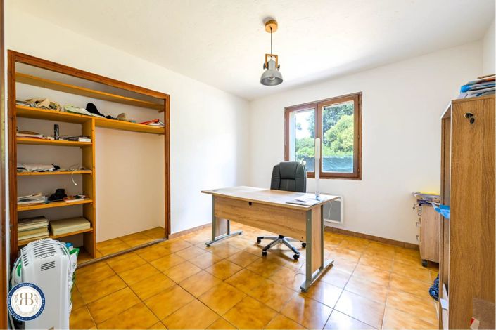 Image No.11-House for sale